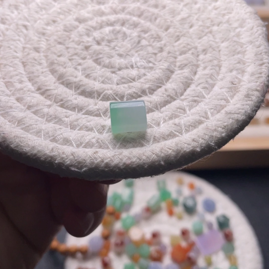 未镶嵌手链翡翠卡8.4卡9.5绿桶