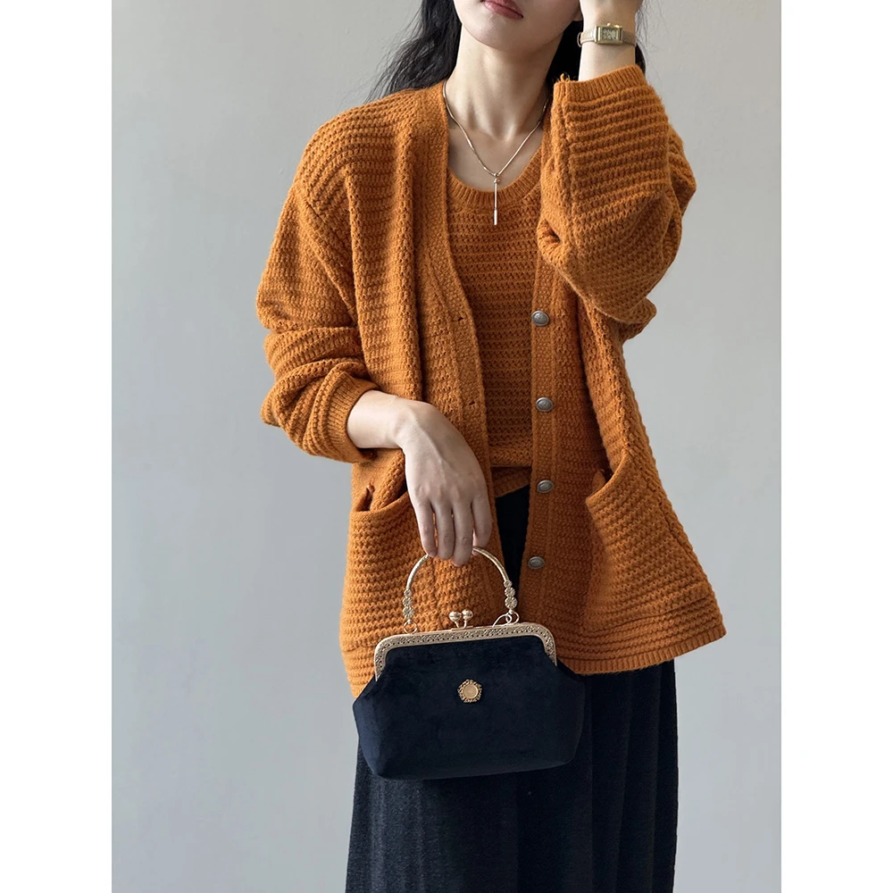 法式复古v领针织开衫套装女秋冬宽松百搭外套上衣+纯色吊带背心