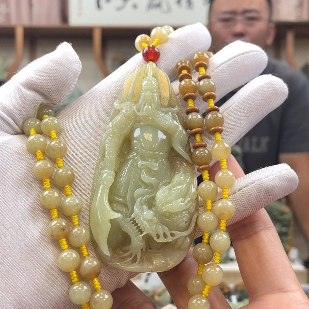 和田玉未镶嵌颈饰汪*泽