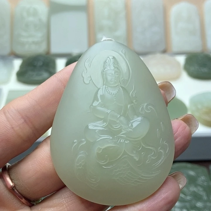 和田玉颈饰未镶嵌藝*傢