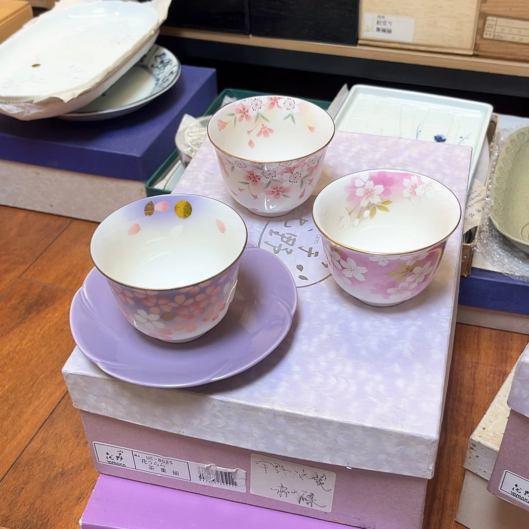 罐草***萄3杯一碟 哈哈哈哈