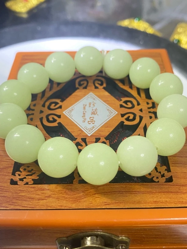 LY-6618高端珍宝夜光手串多样性发其一