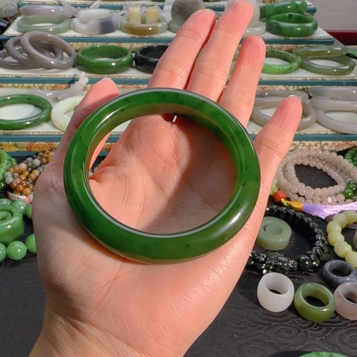 未镶嵌手镯和田玉鹿*姥