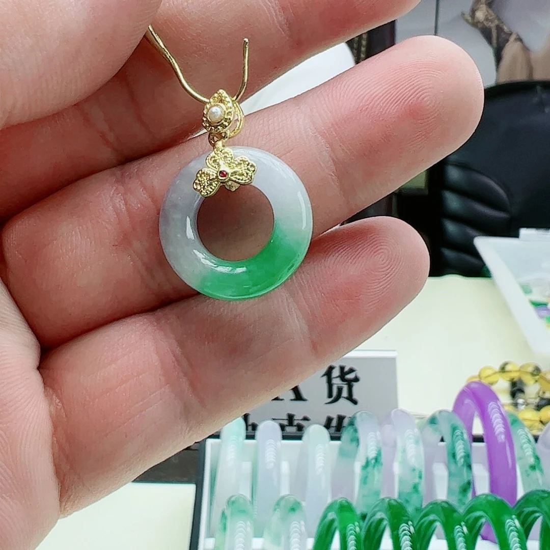 翡翠吊坠(赠链)银S925镶嵌