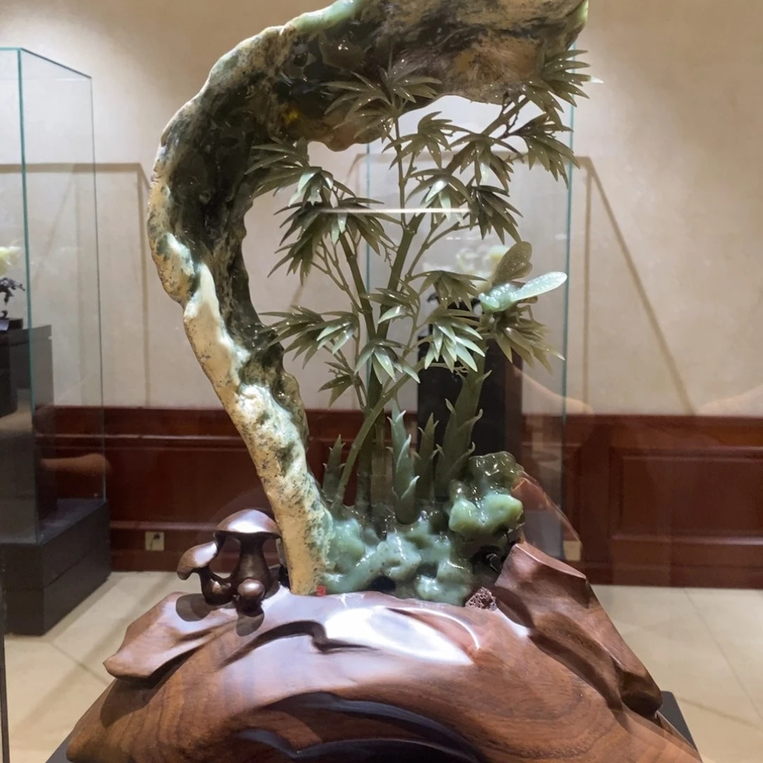 岫岩河磨玉（透闪石质玉）摆件未镶嵌雨*石
