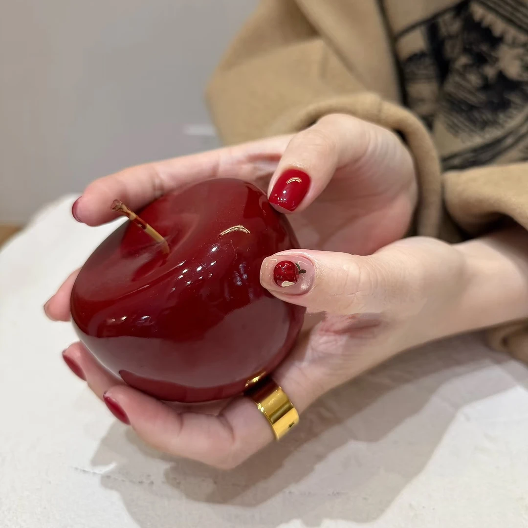 平平安安 2025新年红色手工短款穿戴甲过年显白假指甲光疗成品贴