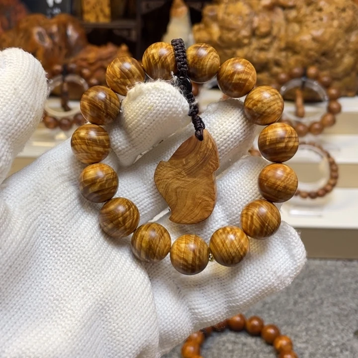 J***a柏木（崖柏）太行崖柏1.5陈化碎花龙胆闪电