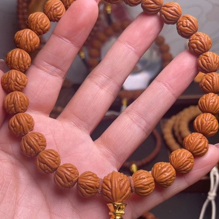 @***哥吊坠桃核龙文桃核