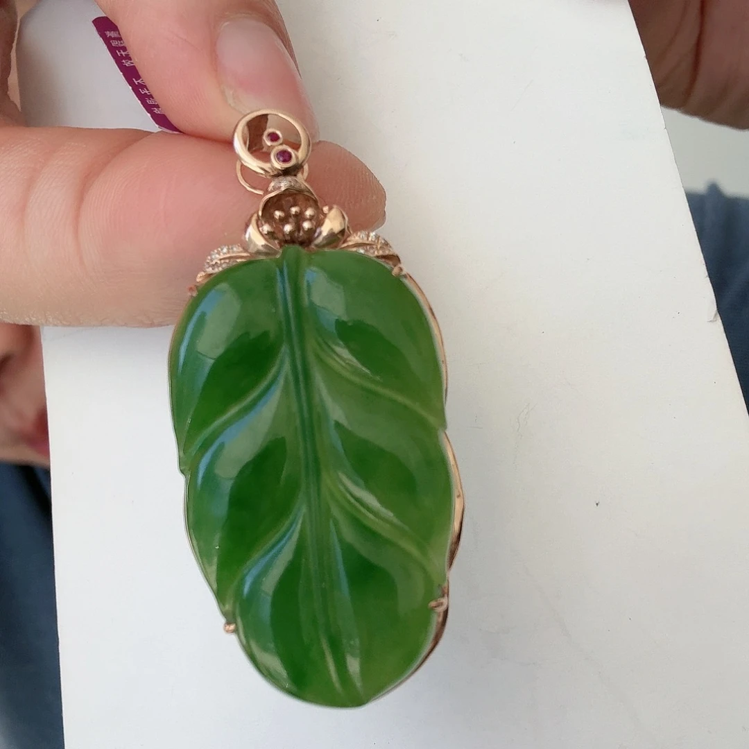 和田玉W叶子18K金镶嵌