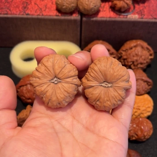 文玩核桃吊坠南瓜墩