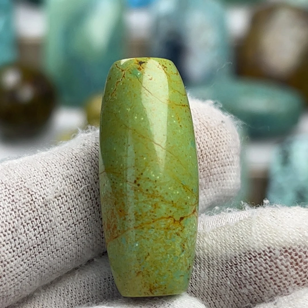 绿松石未镶嵌天然原矿绿松石