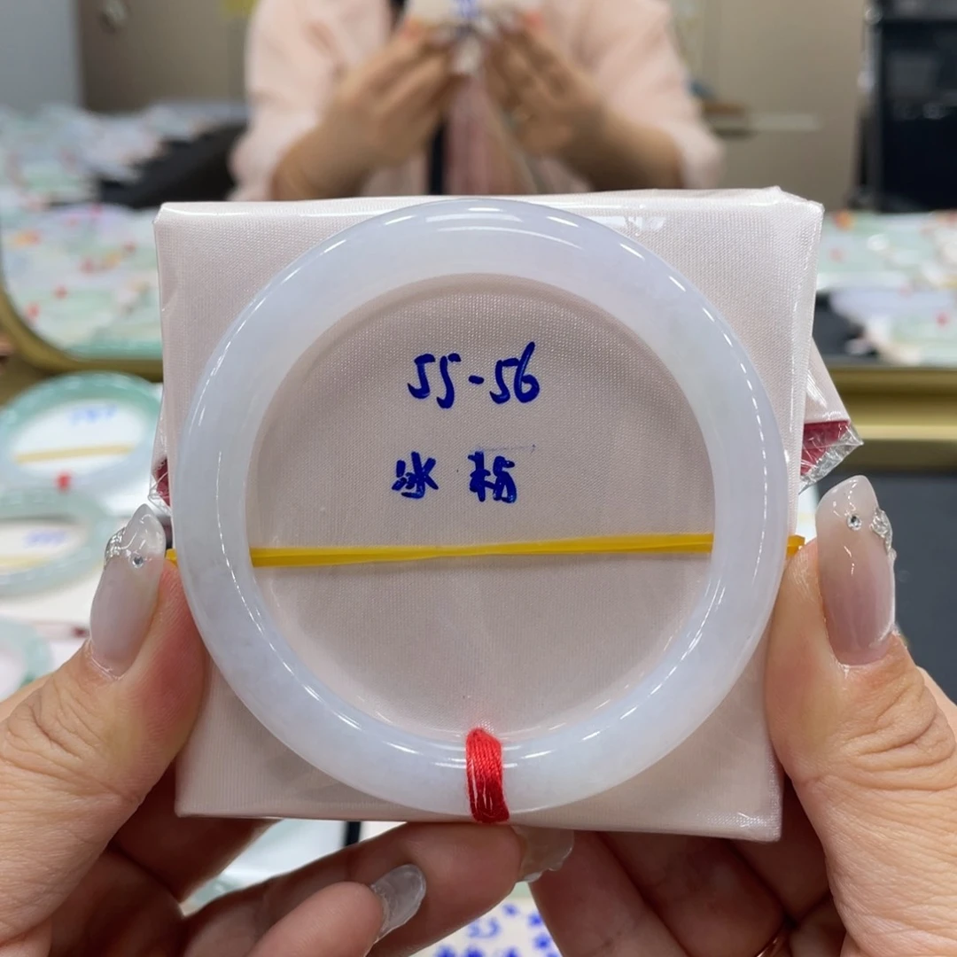 未镶嵌手镯翡翠翡翠