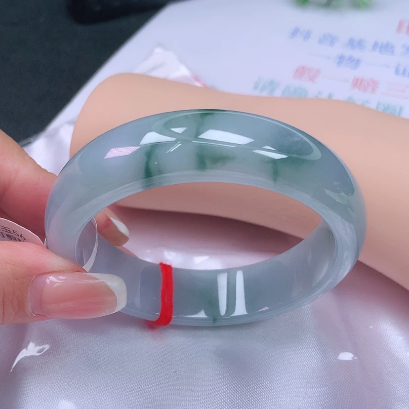 【闪购商品】未镶嵌手镯翡翠5556