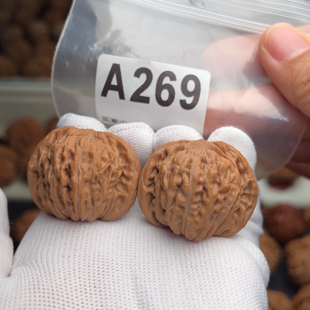 文玩核桃手串A269汉高楼38