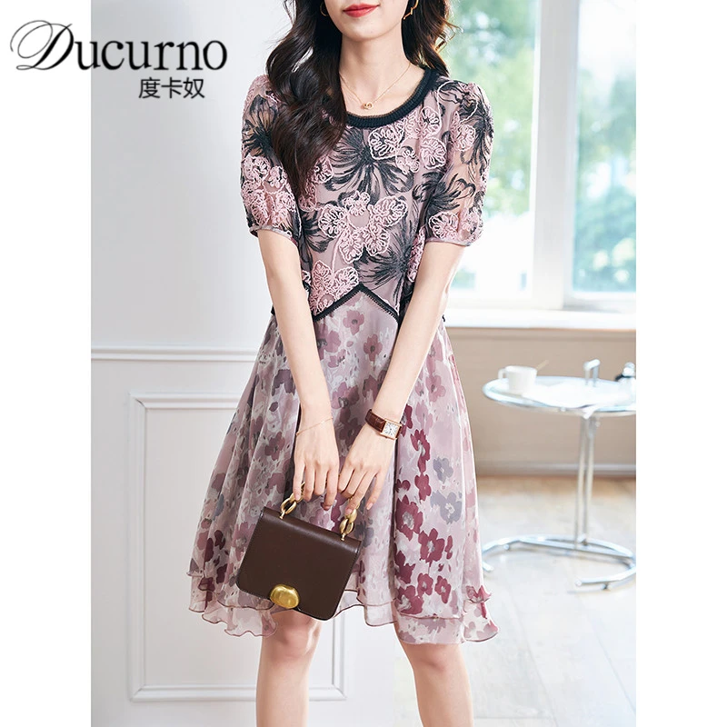 圆领印花蕾丝拼接宽松中长裙女装2025夏新款优雅短袖雪纺连衣裙子