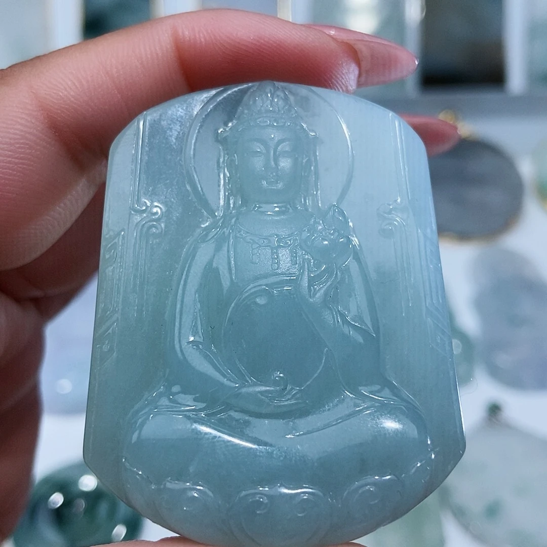 翡翠颈饰未镶嵌缅甸