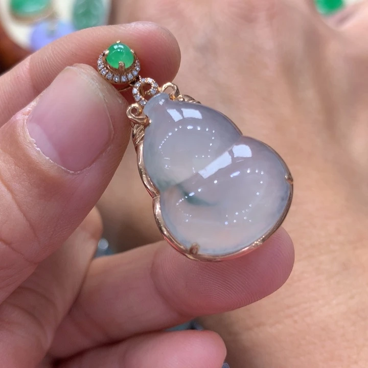 翡翠吊坠(不含链)18K金镶嵌?****~