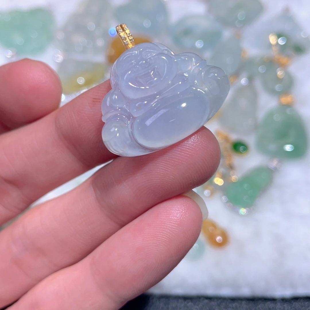 翡翠18K金镶嵌颈饰翡翠