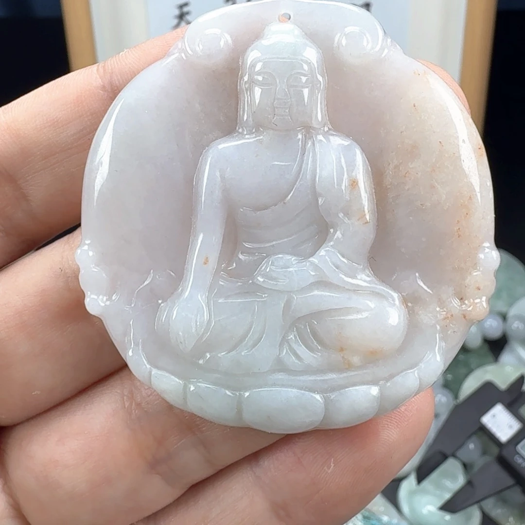 翡翠挂件未镶嵌翡翠