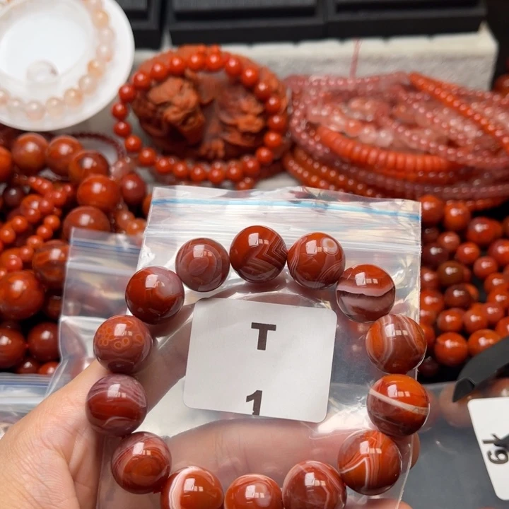 南红玛瑙未镶嵌多样性发货默认微瑕称重15mm