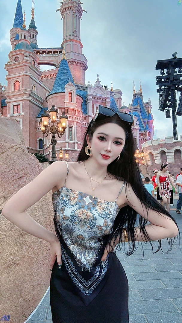 大气元（上衣）复古民族风印花吊带上衣