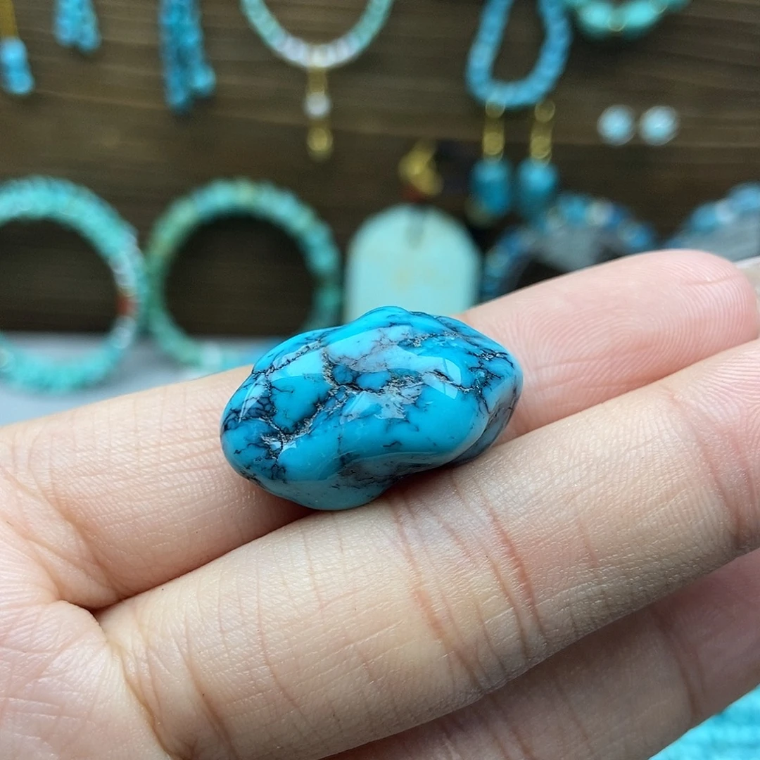 绿松石未镶嵌玉化蓝随行