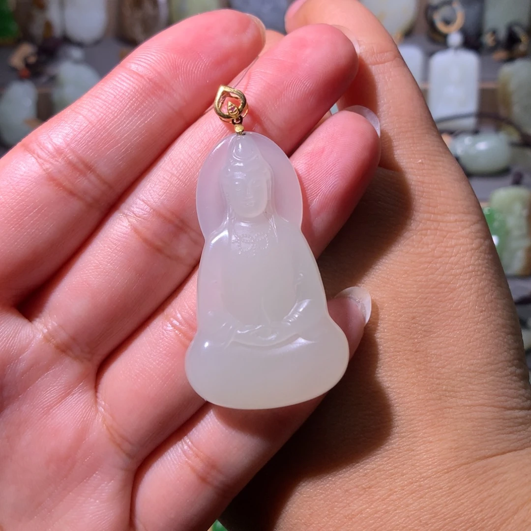 和田玉18K金镶嵌颈饰
