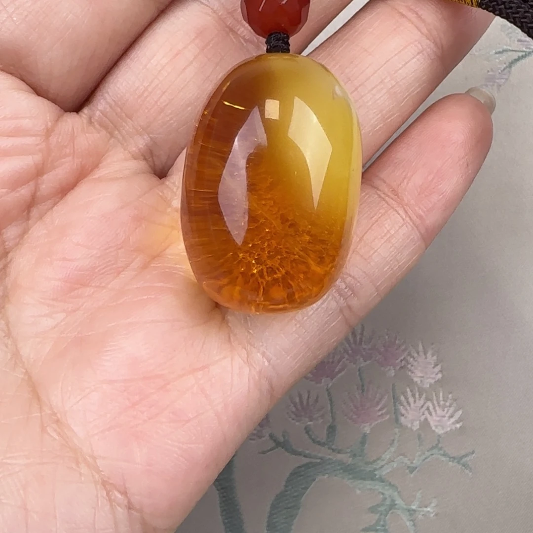 蜜蜡吊坠(不含链)未镶嵌