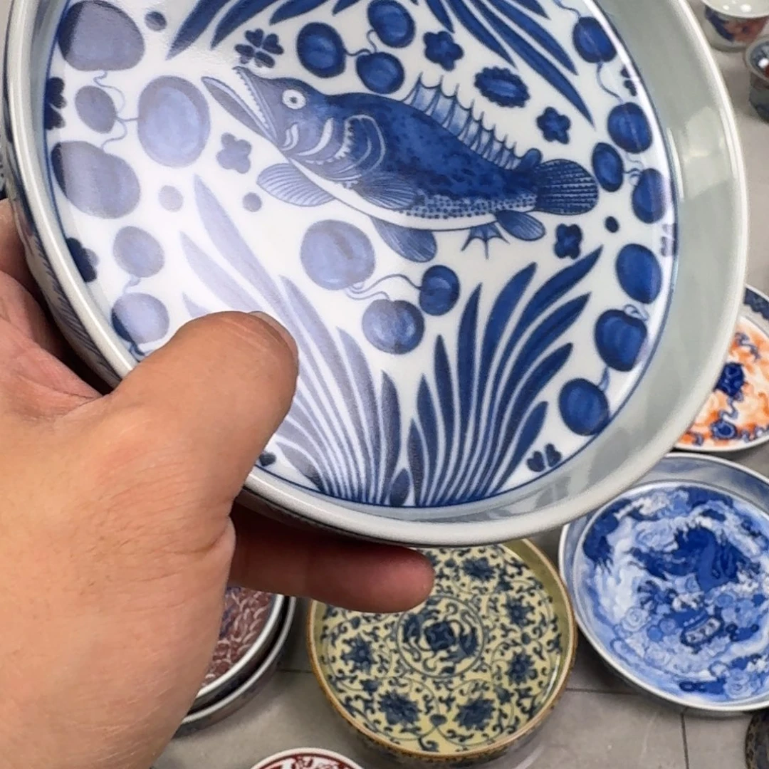 杯清花鱼藻纹大壶承微瑕