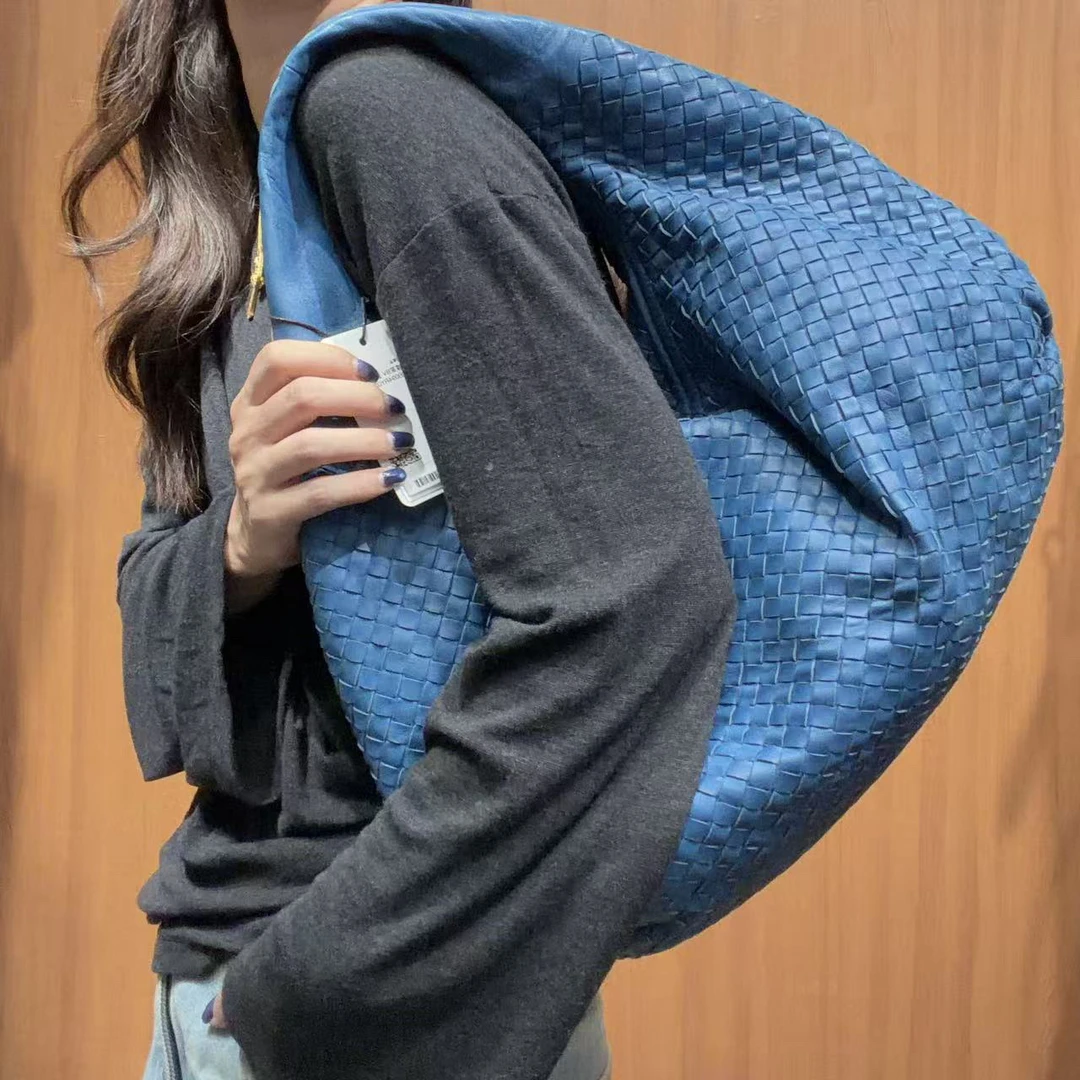 95新 BOTTEGA VENETA/葆蝶家 【蕾】 4RY027 蓝色元宝包