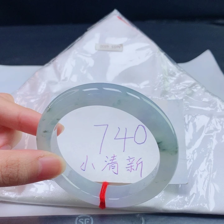 翡翠未镶嵌手镯圈口5455