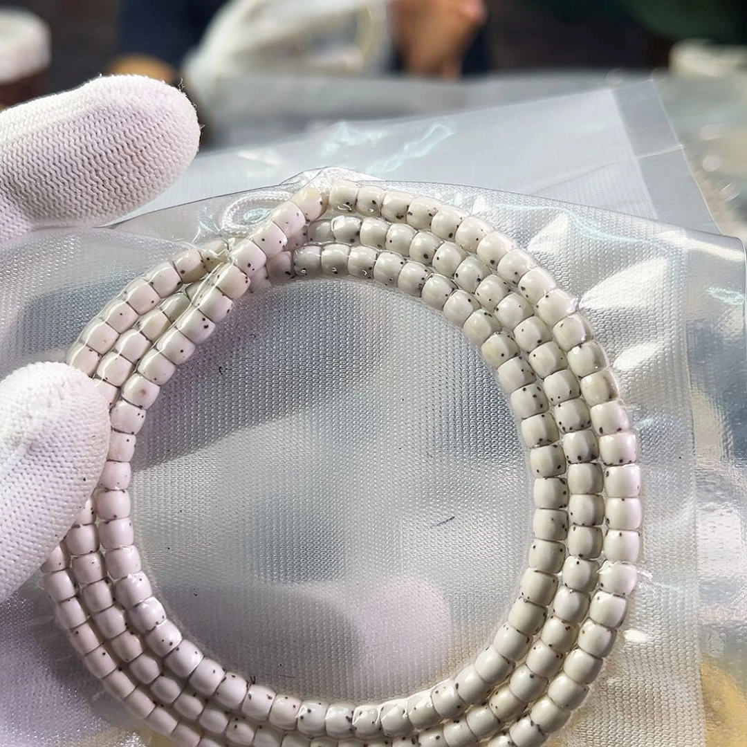 破***湖吊坠星月菩提一物一图，所见即所得