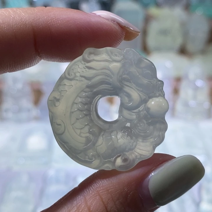 岫玉未镶嵌吊坠吊坠