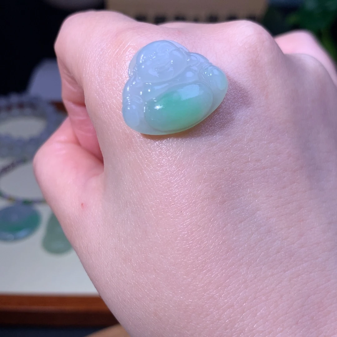 未镶嵌定制翡翠佛公