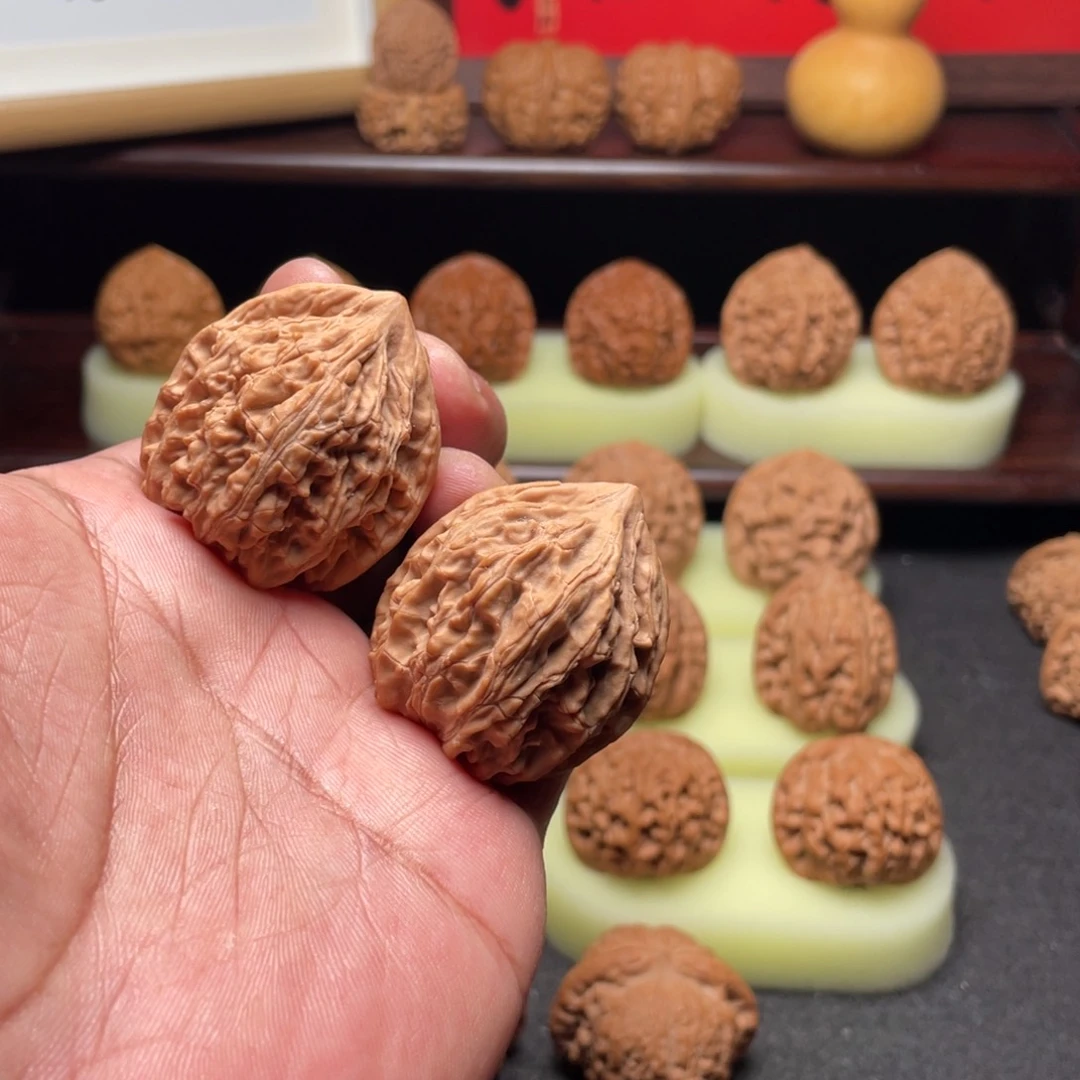 文玩核桃吊坠37御龙粗筋