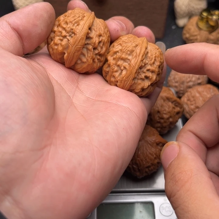 文玩核桃吊坠38核鼎