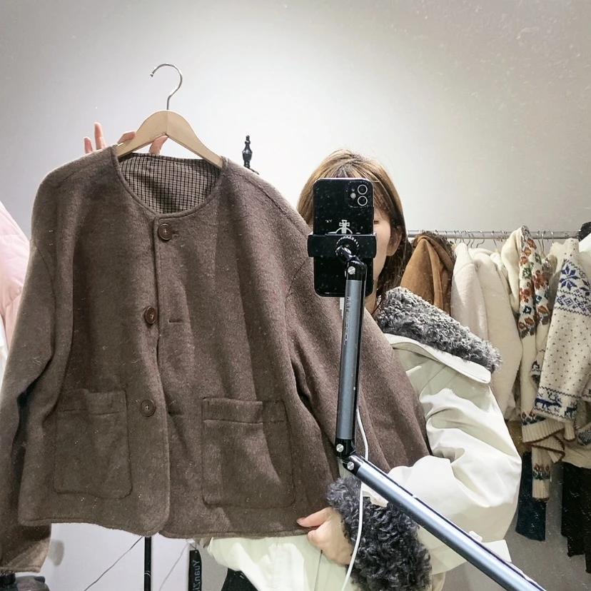 【闪购商品】咖色外套