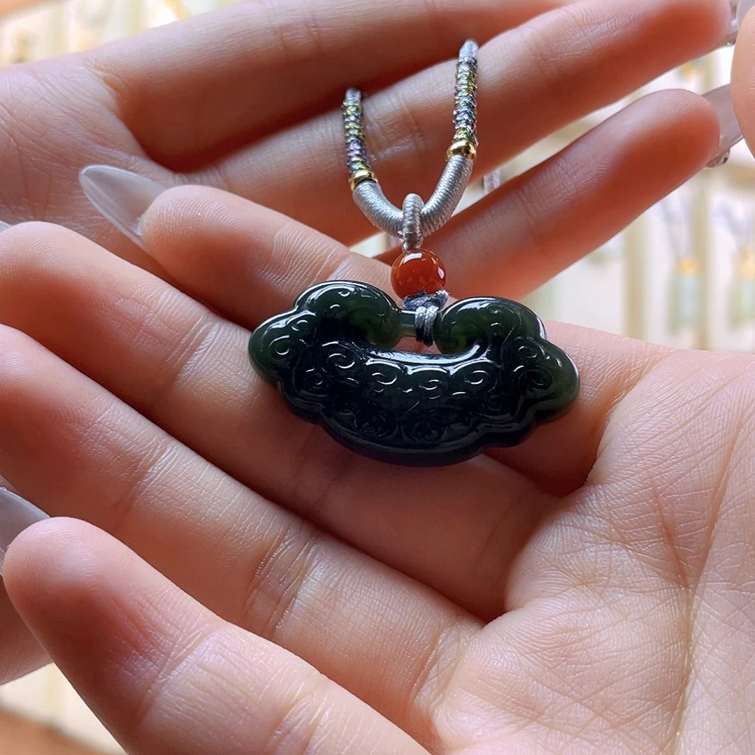 和田玉吊坠(赠链)未镶嵌