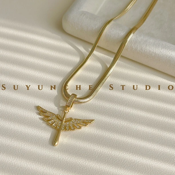 铜合金项链 Suyunche2383绿金色新款质感翅膀吊坠款项链