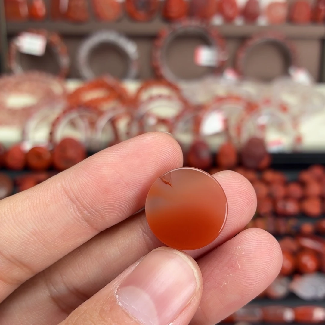 南红玛瑙未镶嵌颈饰圆牌