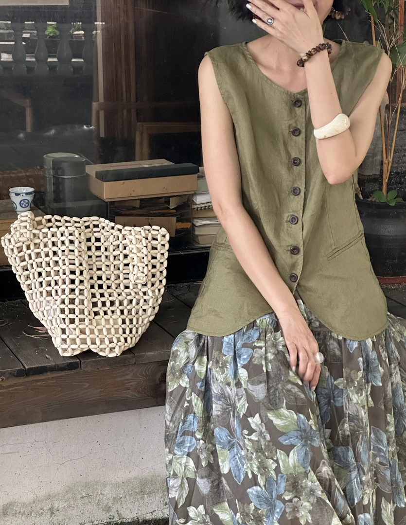 WUWU STUDIO【无根】老钱风松弛感背心马甲无袖上衣背后收腰3225