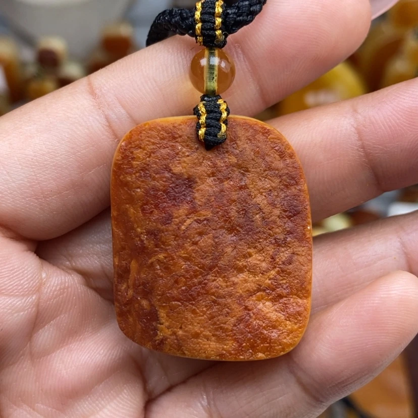【闪购商品】琥珀颈饰未镶嵌