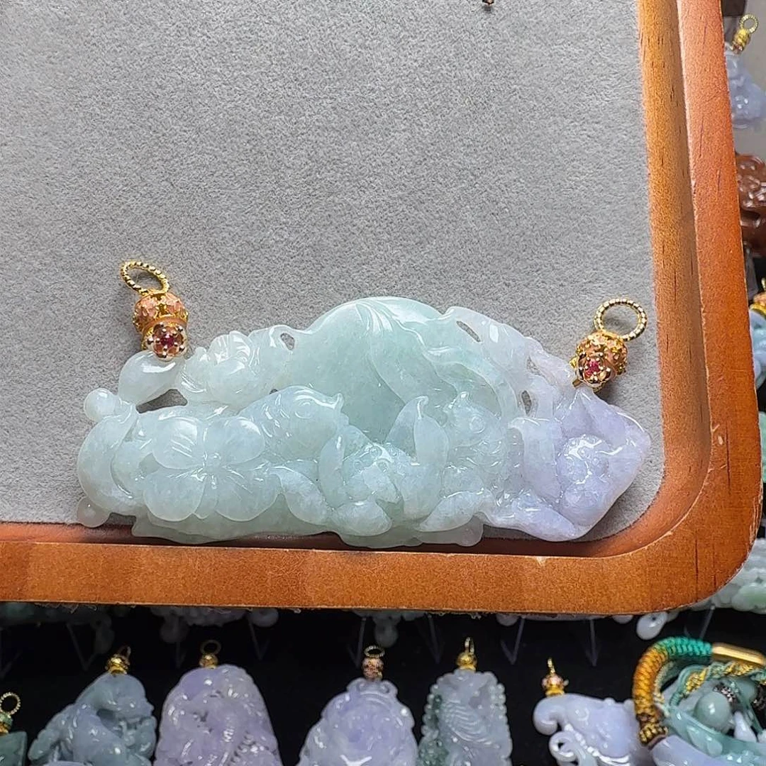 吊坠(赠链)未镶嵌翡翠