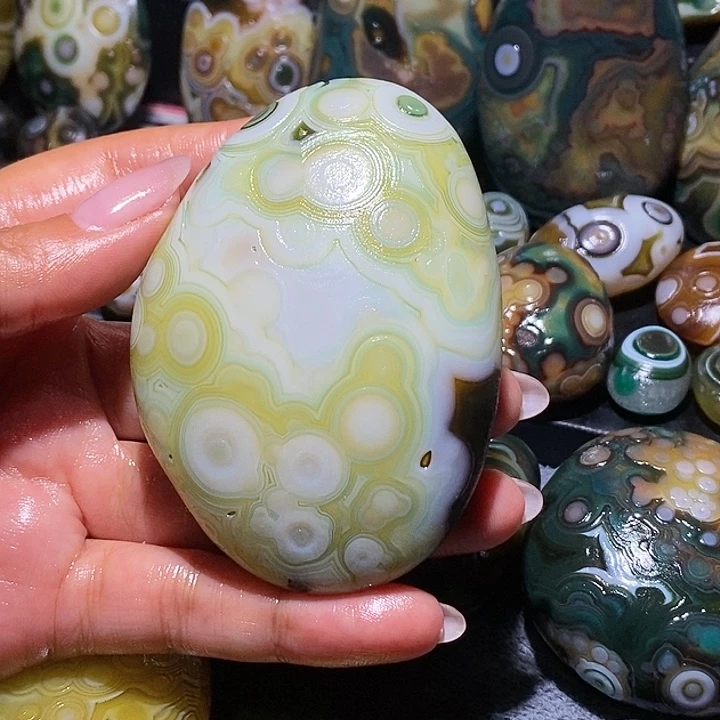 玛瑙/玉髓未镶嵌珠宝奇石158