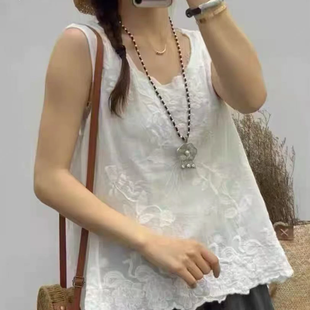 时尚休闲绣花棉麻背心