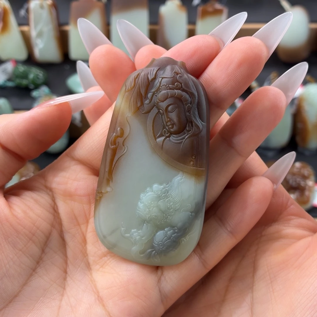 和田玉未镶嵌颈饰