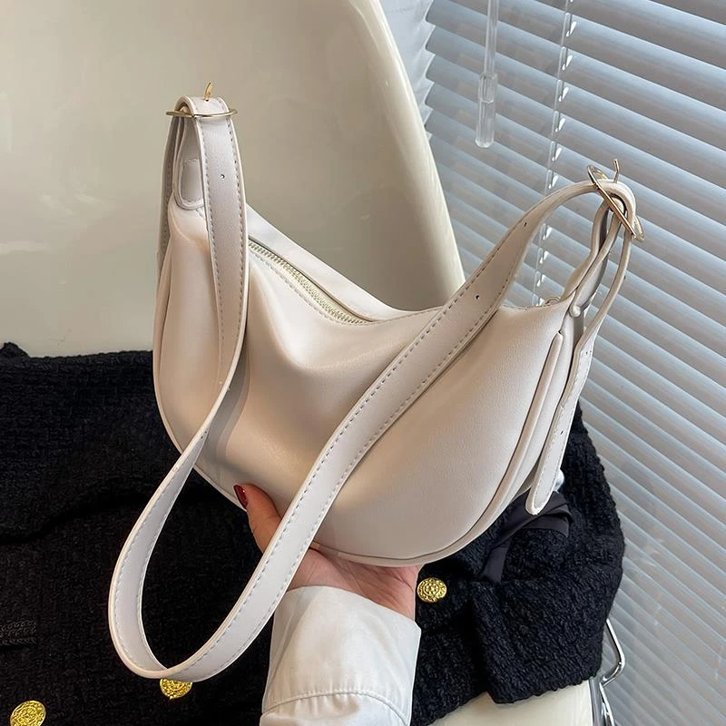 2025韩版时尚超火小包夏天流行单肩斜挎饺子包