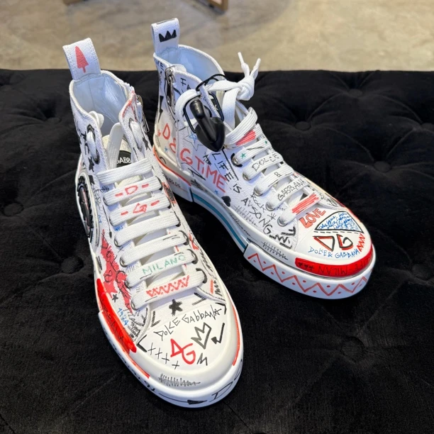 （可可在米兰）D...G（奥莱）牛皮涂鸦 男士拉链高帮厚底板鞋