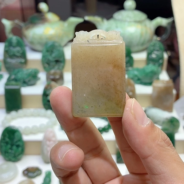未镶嵌独山玉颈饰