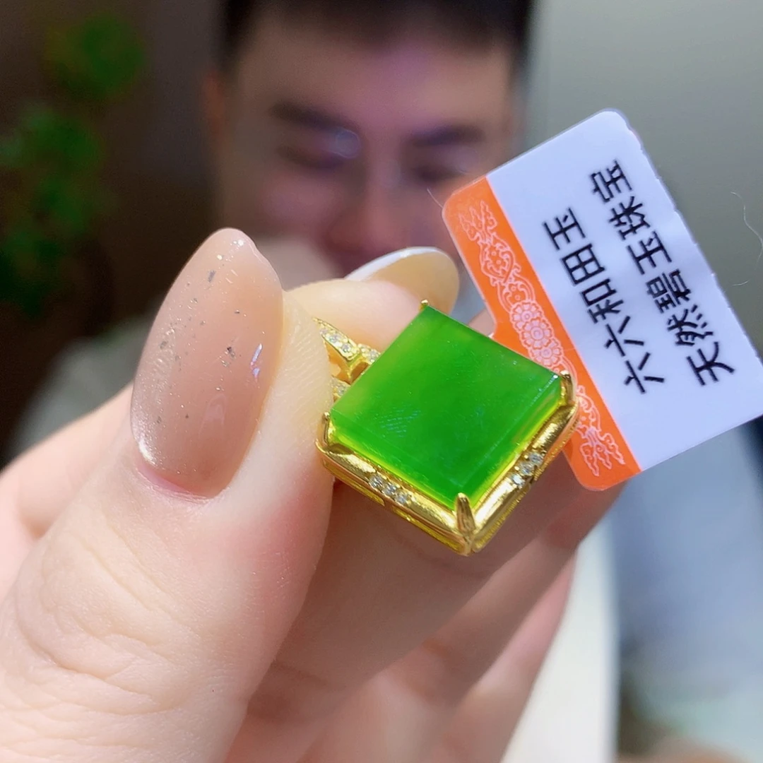 颈饰银S925镀金镶嵌和田玉（碧玉）